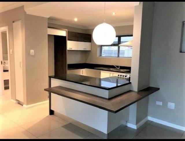 2 BEDROOM APARTMENT RENTED IN FAIRVIEW
